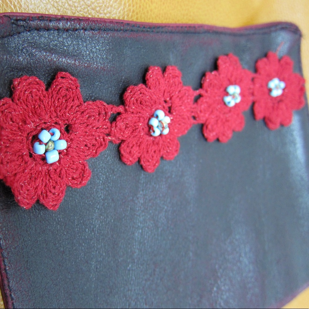 Embroidered Handmade Handbag - Picture 2 of 7